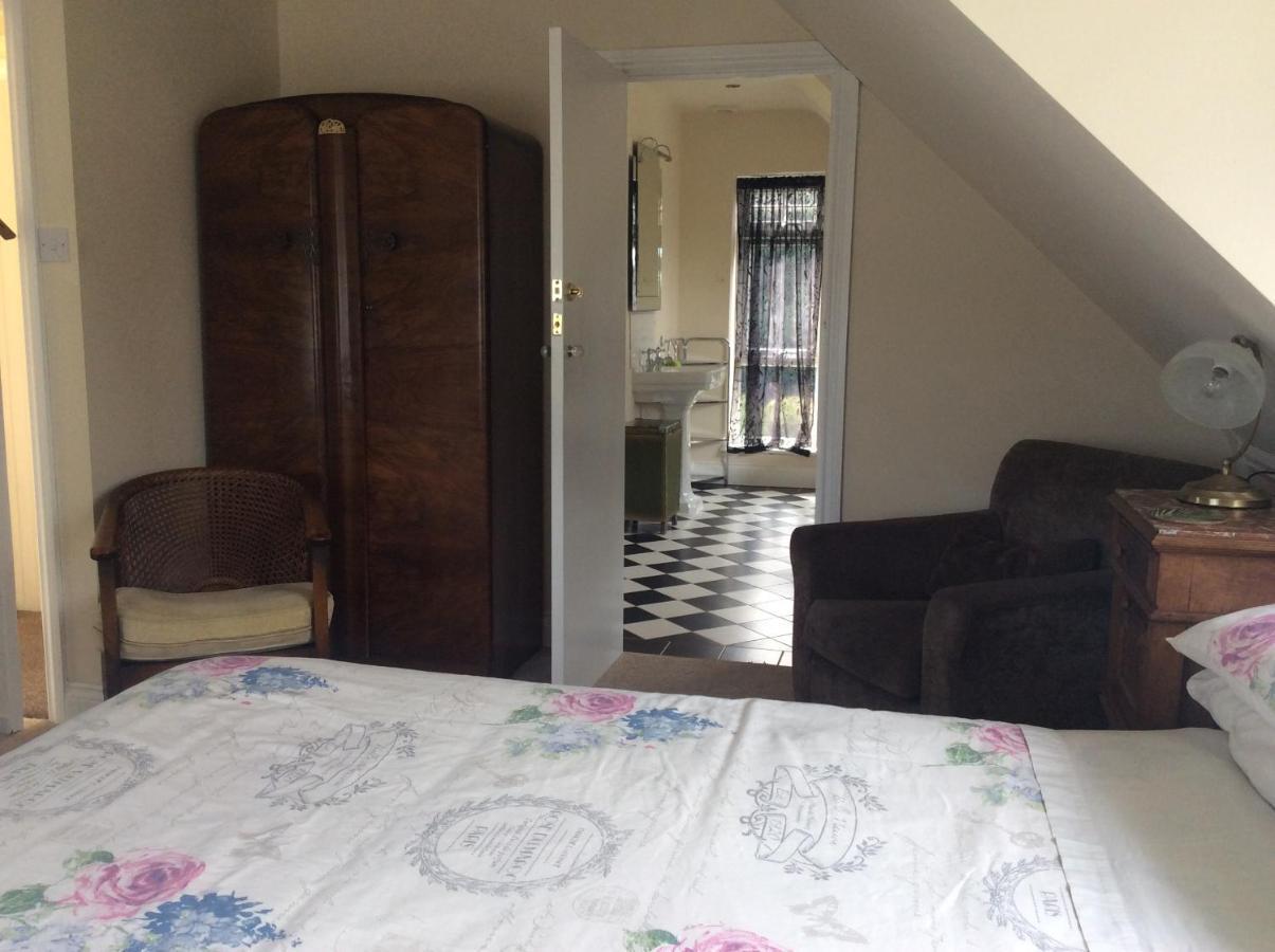 Heatherdene House Corfe Mullen 외부 사진