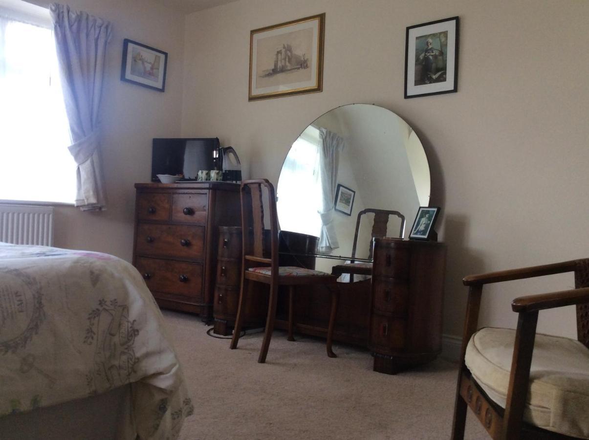 Heatherdene House Corfe Mullen 외부 사진