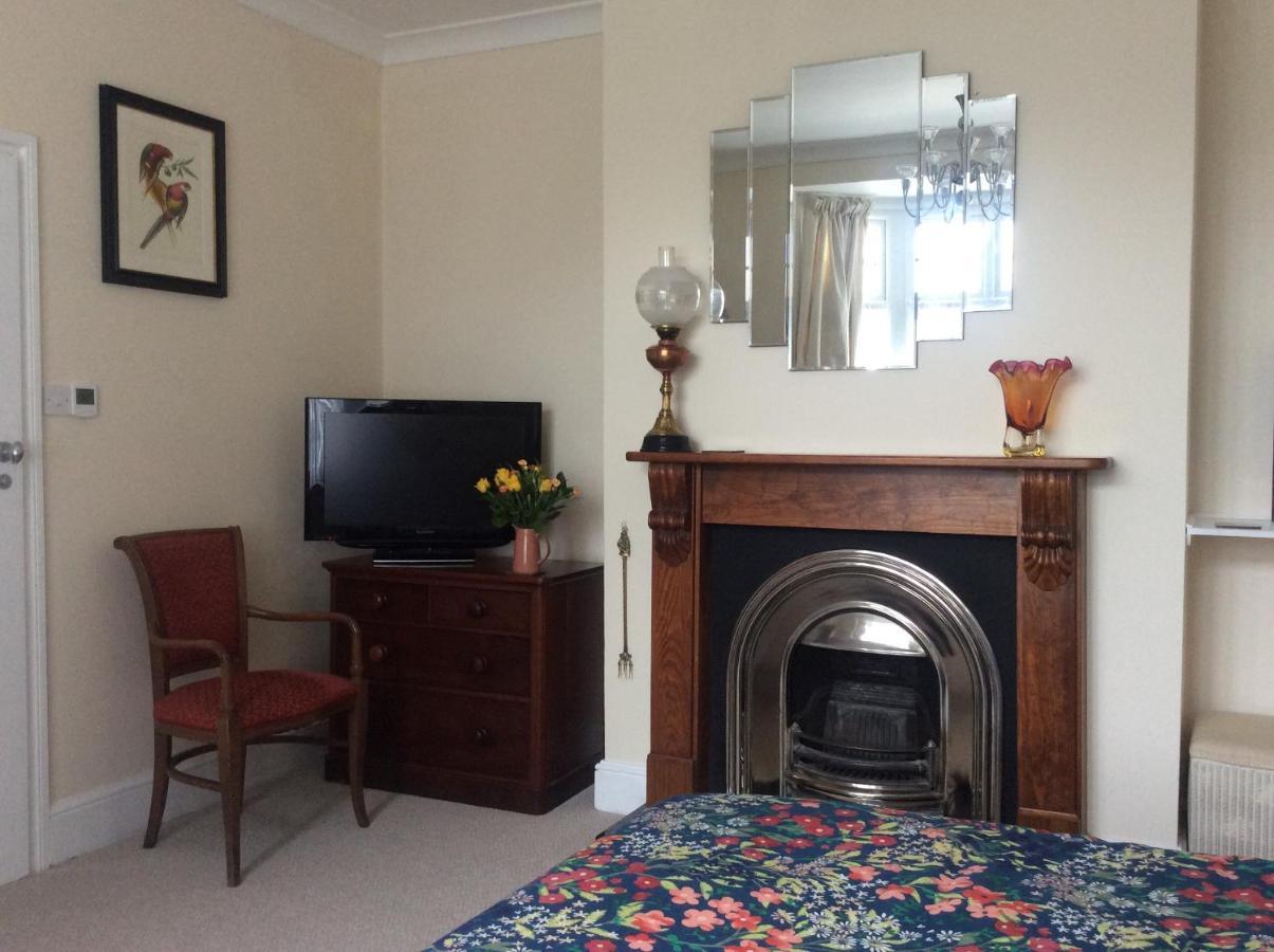 Heatherdene House Corfe Mullen 외부 사진