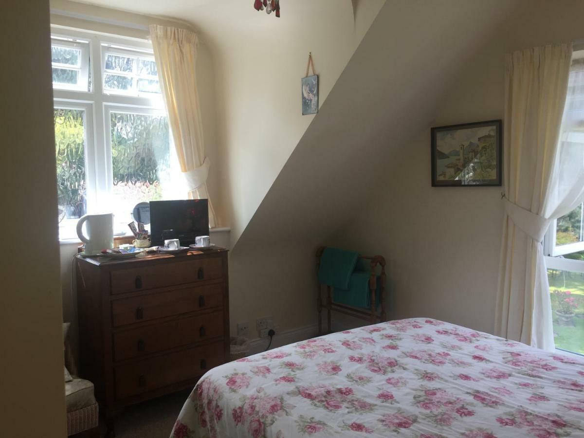 Heatherdene House Corfe Mullen 외부 사진